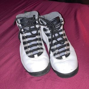 Jordan steel 10s some creases an scratches no box
